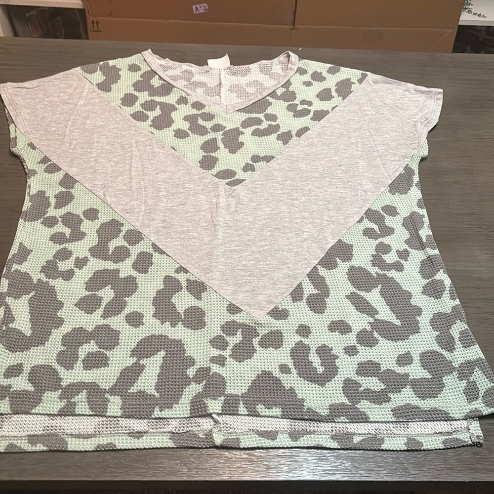 Cow print short sleeve top